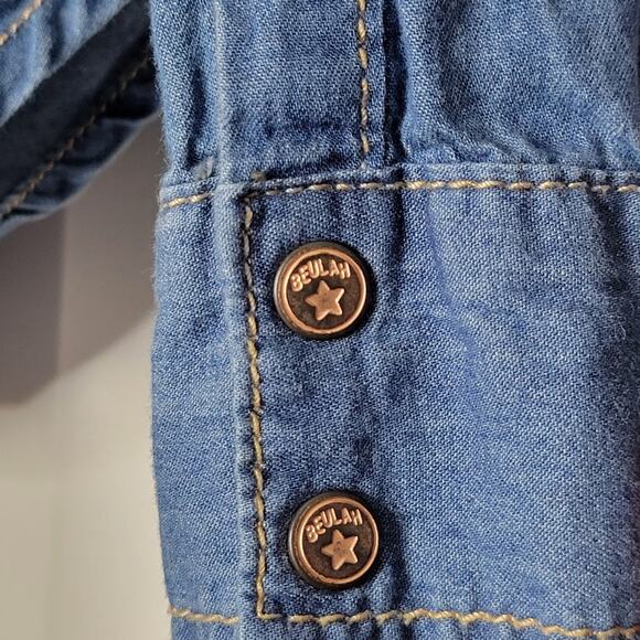 Beulah Embroidered Chambray Denim Button Up Shirt Size Small - Picture 7 of 7